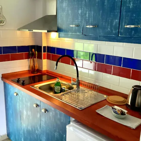 Kalamitsi Studios * Kalamítsion