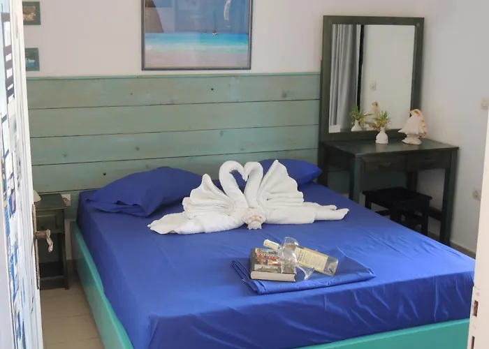 Kalamitsi Studios Apartment Kalamítsion