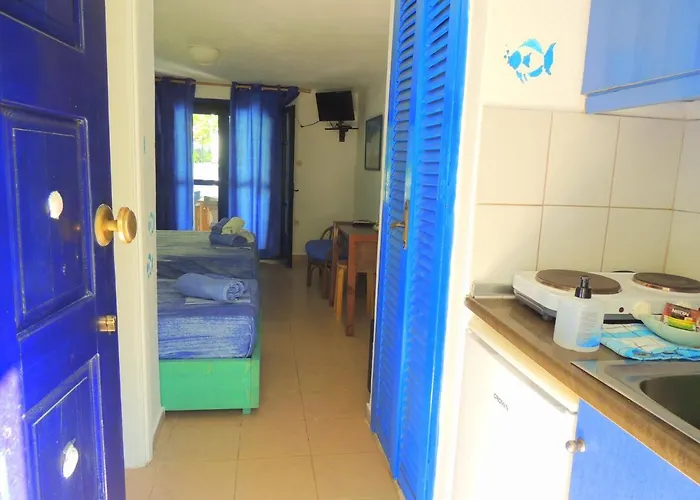 Kalamitsi Studios Apartment Kalamítsion