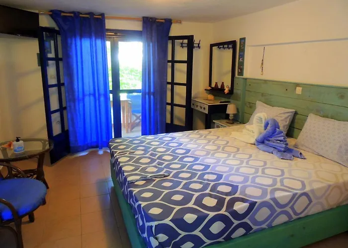 Kalamitsi Studios 公寓 Kalamítsion